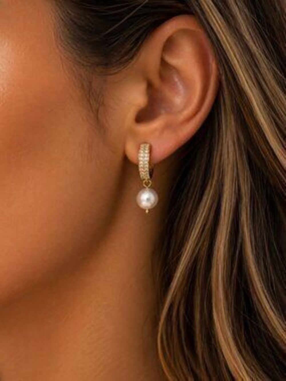 Nancy Freshwater Pearl Hoop Earrings